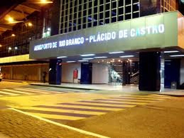 Aeroporto Plácido de Castro